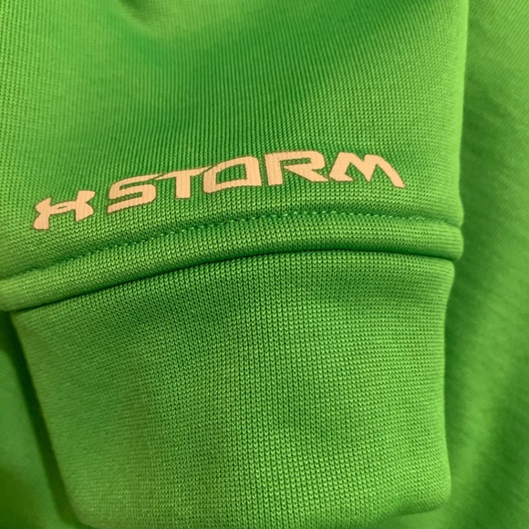 Youth Under Armour hoodie - Picture 6 of 7